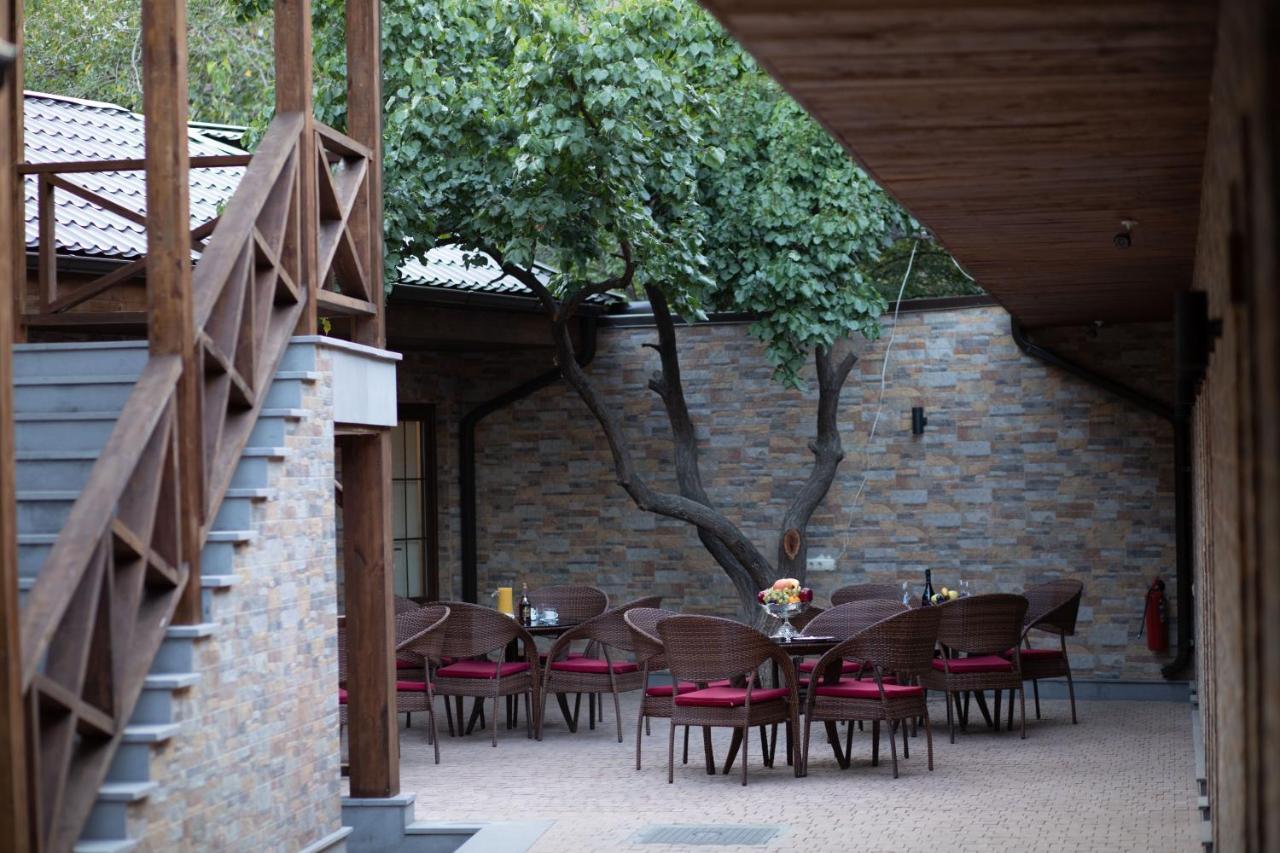 Boutique Living Hotel By Arta Γιερεβάν Εξωτερικό φωτογραφία