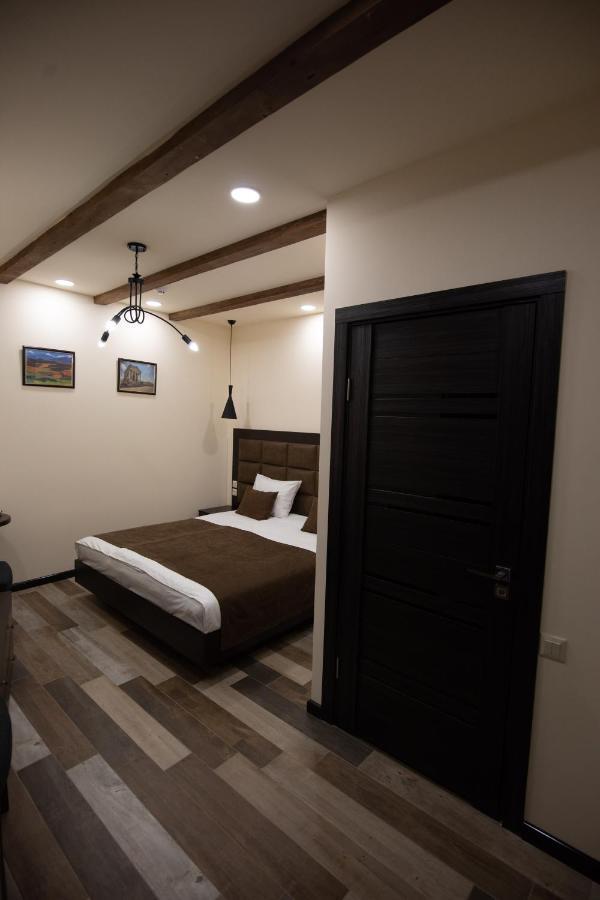 Boutique Living Hotel By Arta Γιερεβάν Εξωτερικό φωτογραφία