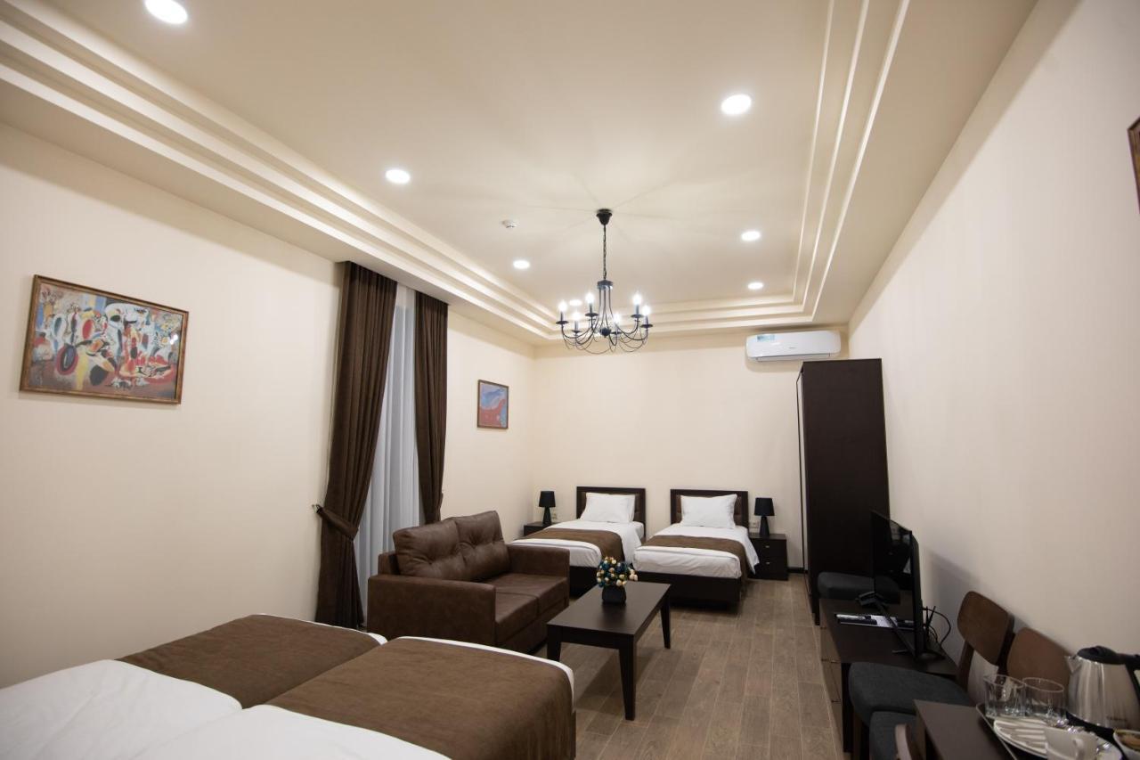 Boutique Living Hotel By Arta Γιερεβάν Εξωτερικό φωτογραφία