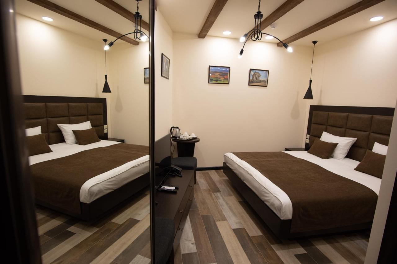 Boutique Living Hotel By Arta Γιερεβάν Εξωτερικό φωτογραφία