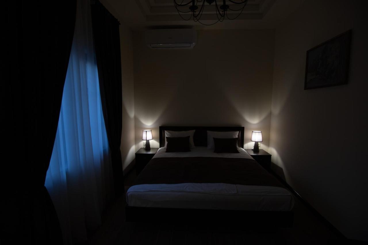 Boutique Living Hotel By Arta Γιερεβάν Εξωτερικό φωτογραφία