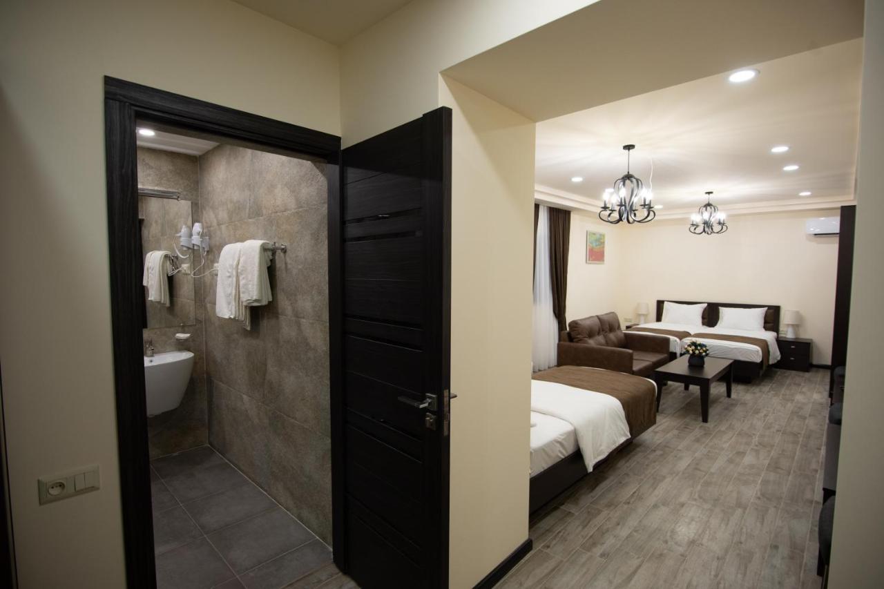 Boutique Living Hotel By Arta Γιερεβάν Εξωτερικό φωτογραφία